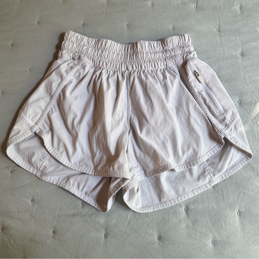 Lululemon Tracker V 4” Shorts